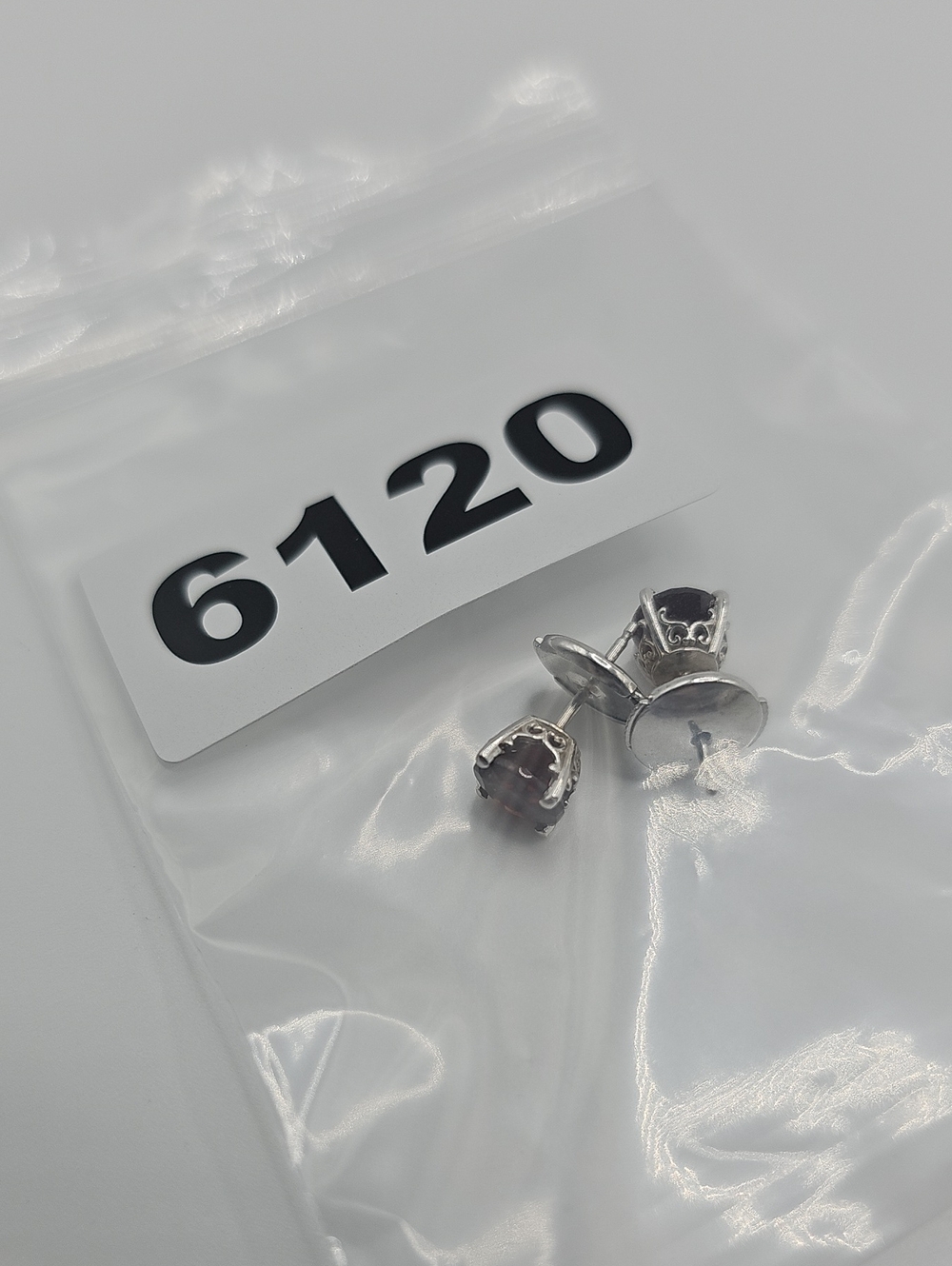 Unbranded Garnet Filigree Stud Earrings Womens OS Red Vintage Style Jewelry - Picture 2 of 9